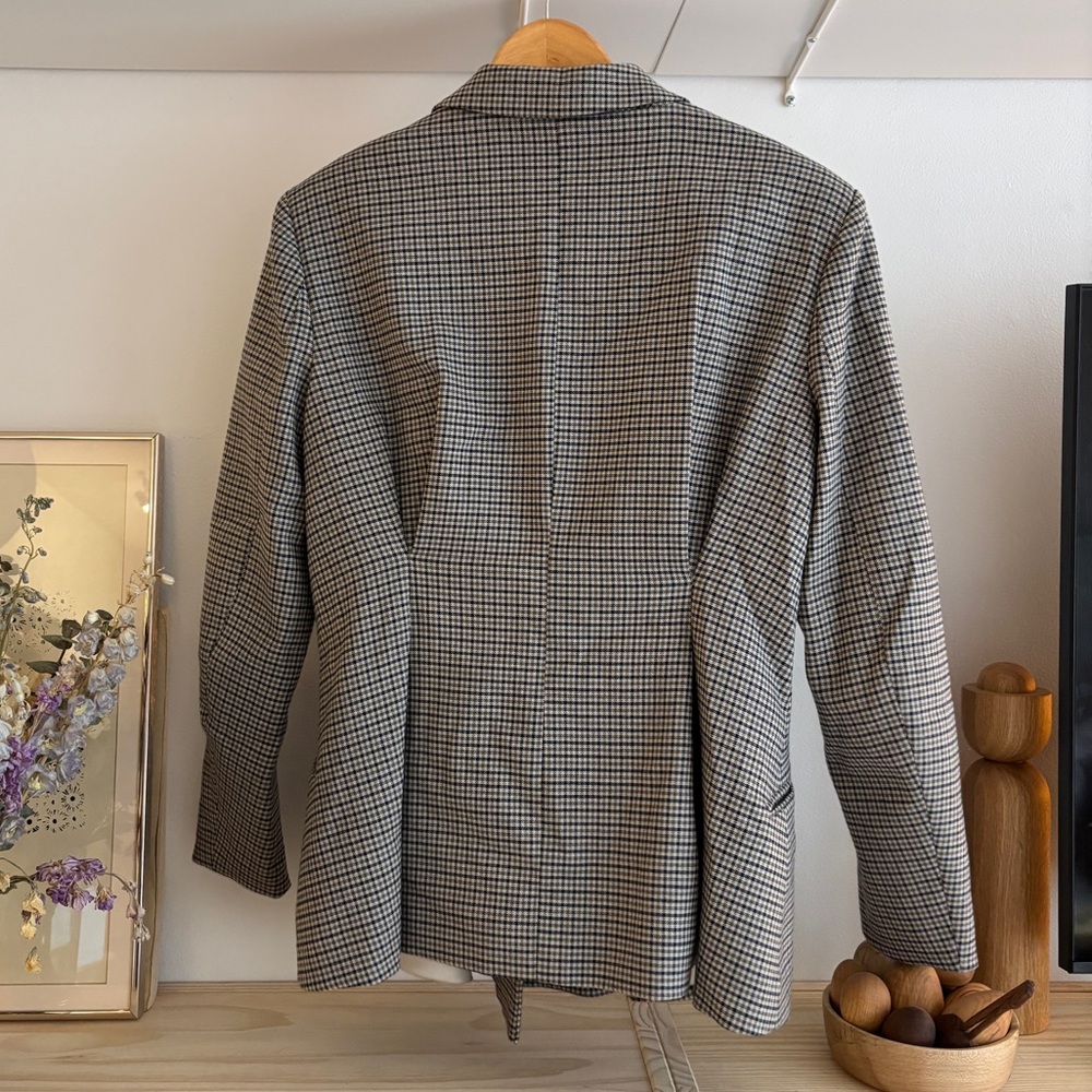 H&M Blazer - Picture 2 of 7